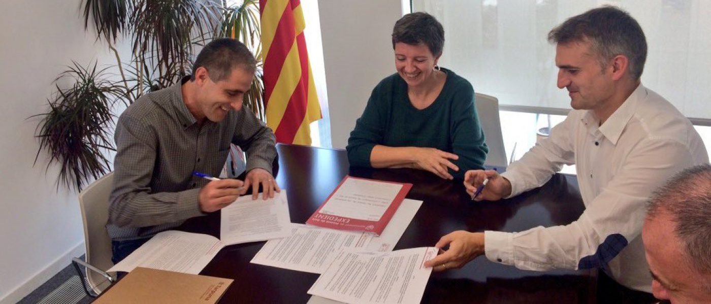 signatura conveni Premià de Dalt